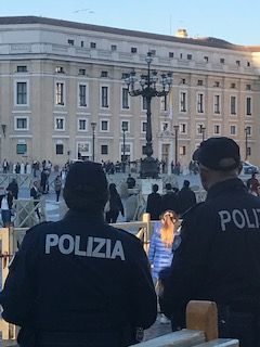 Eine wichtige Hilfe für den Vatikan kommt von der italienischen Polizei